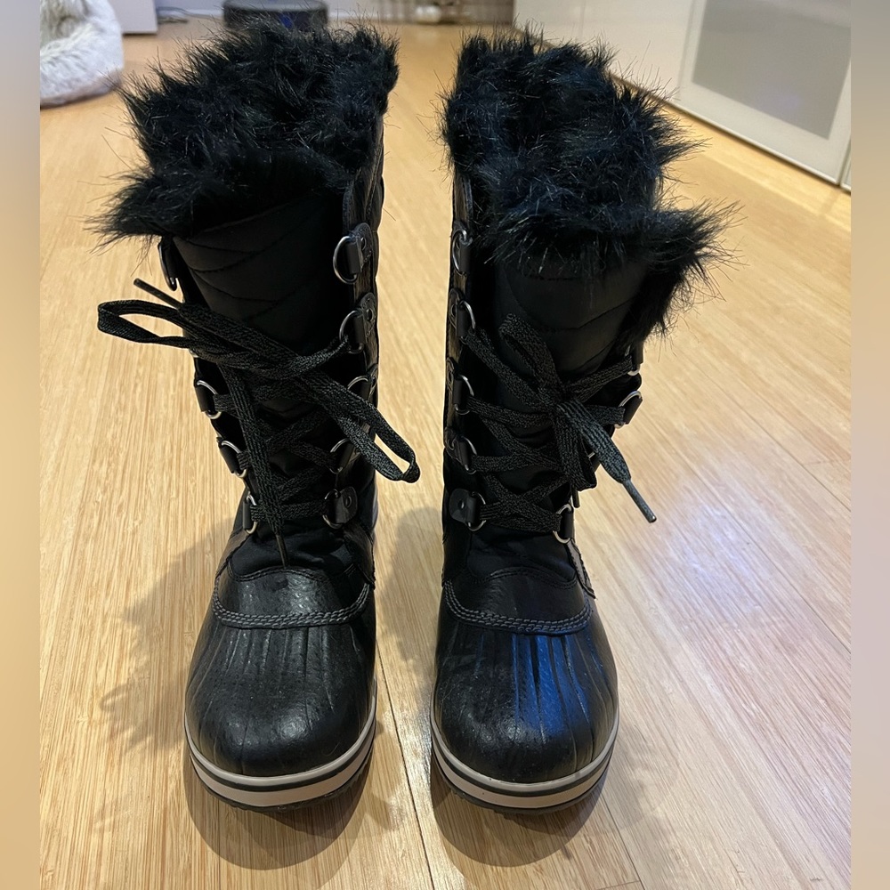 Like New Sorel Winter Boots!
